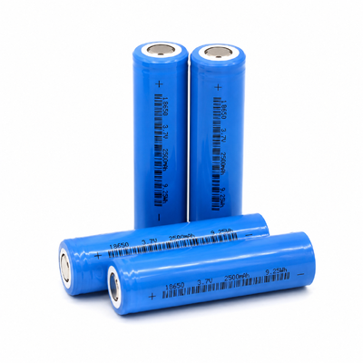 کیفیت منبع کارخانه Yunfan 18650 2500 میلی آمپر ساعت 3.7 ولت لیتیوم سلول استوانه ای 1C شارژ 1.5C تخلیه 500 سیکل سلول لیتیوم فله برای مونتاژ تجهیزات برق کارخانه